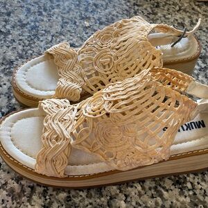 Straw sandals